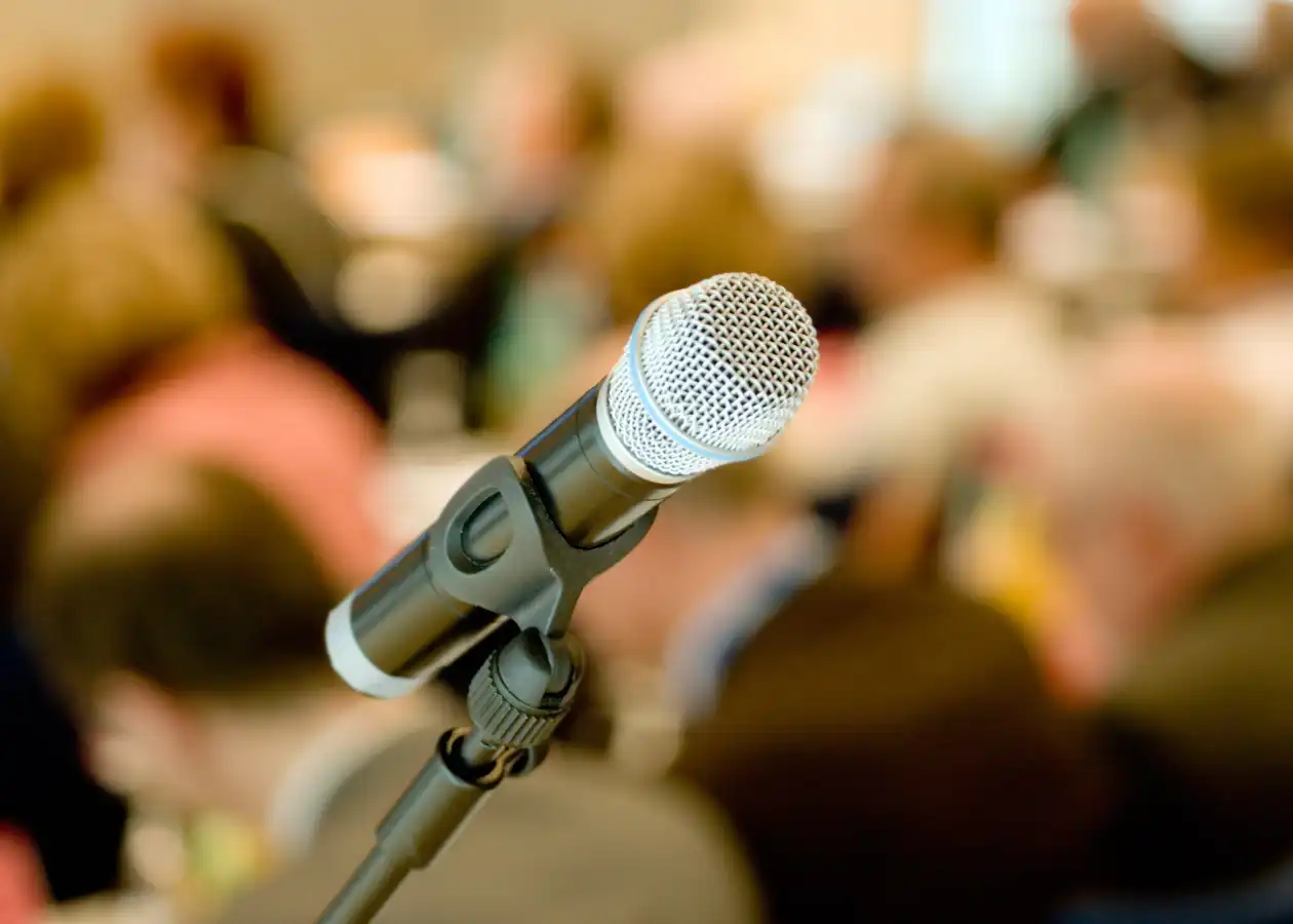 PRISE DE PAROLE EN PUBLIC